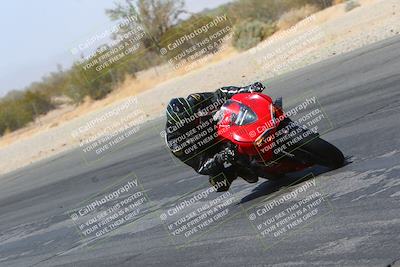 media/Mar-28-2022-Superbike Trackdays (Mon) [[b8603d0f67]]/Open Track Time/Turn 3 Inside/